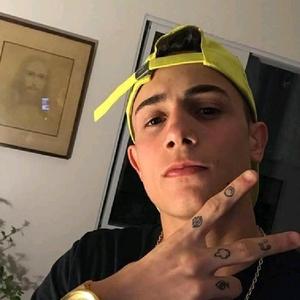 tropa do lomo 🥷🏻-avatar